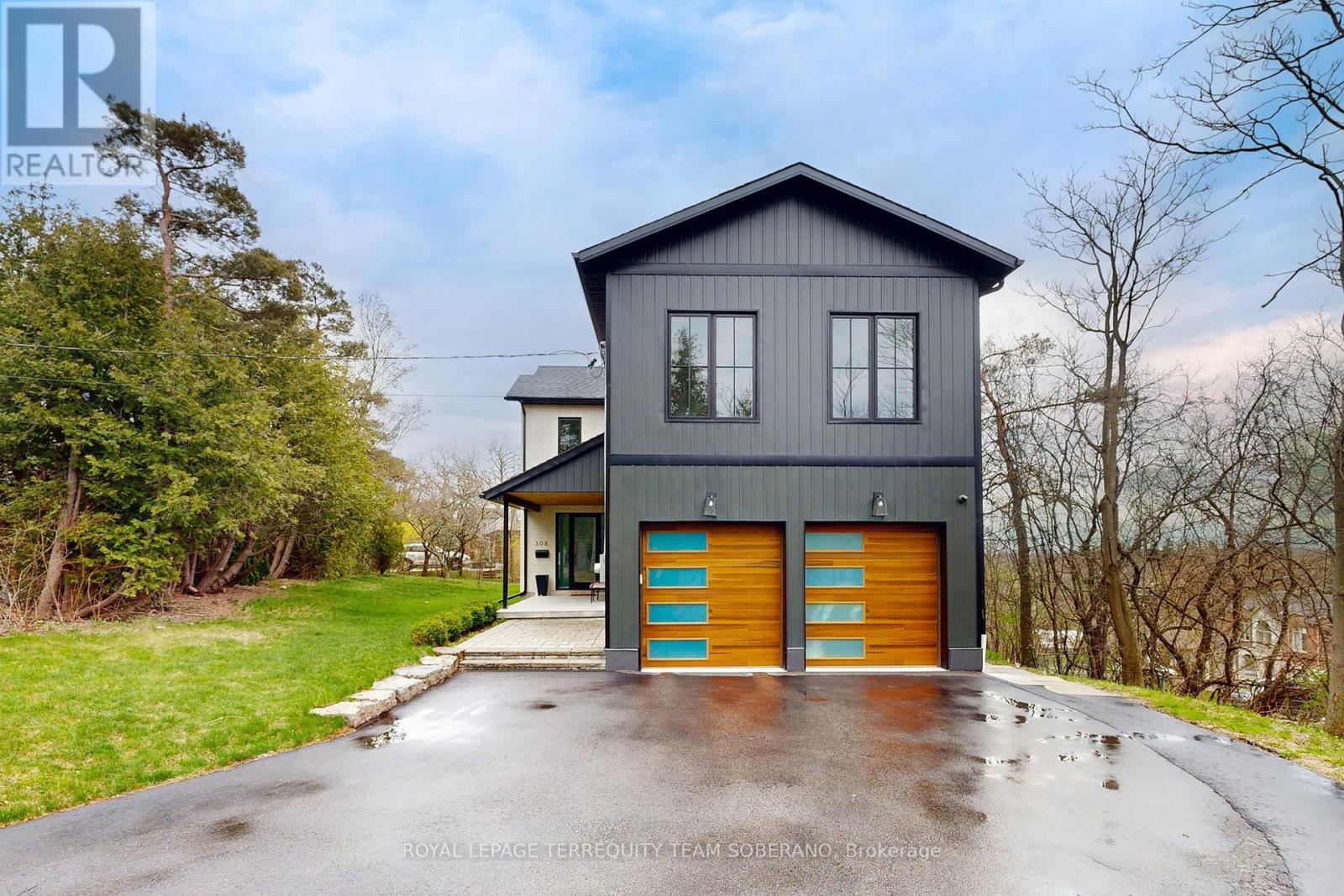 












308 RIDGEWOOD ROAD

,
Toronto,




Ontario
M1C2X2

