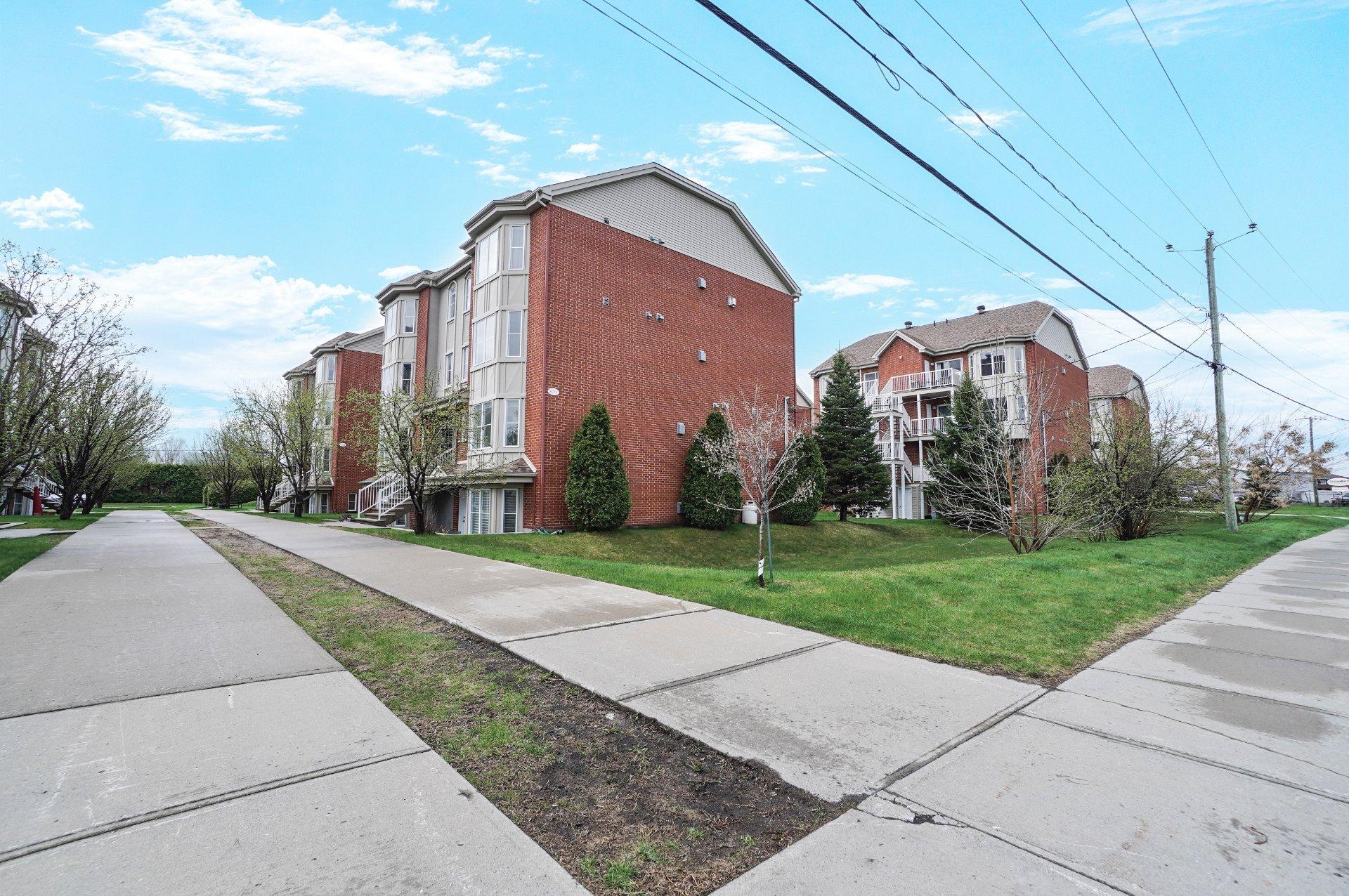 









6775


Av. Raoul

, 8,
Longueuil (Saint-Hubert),




QC
J3Y0A9

