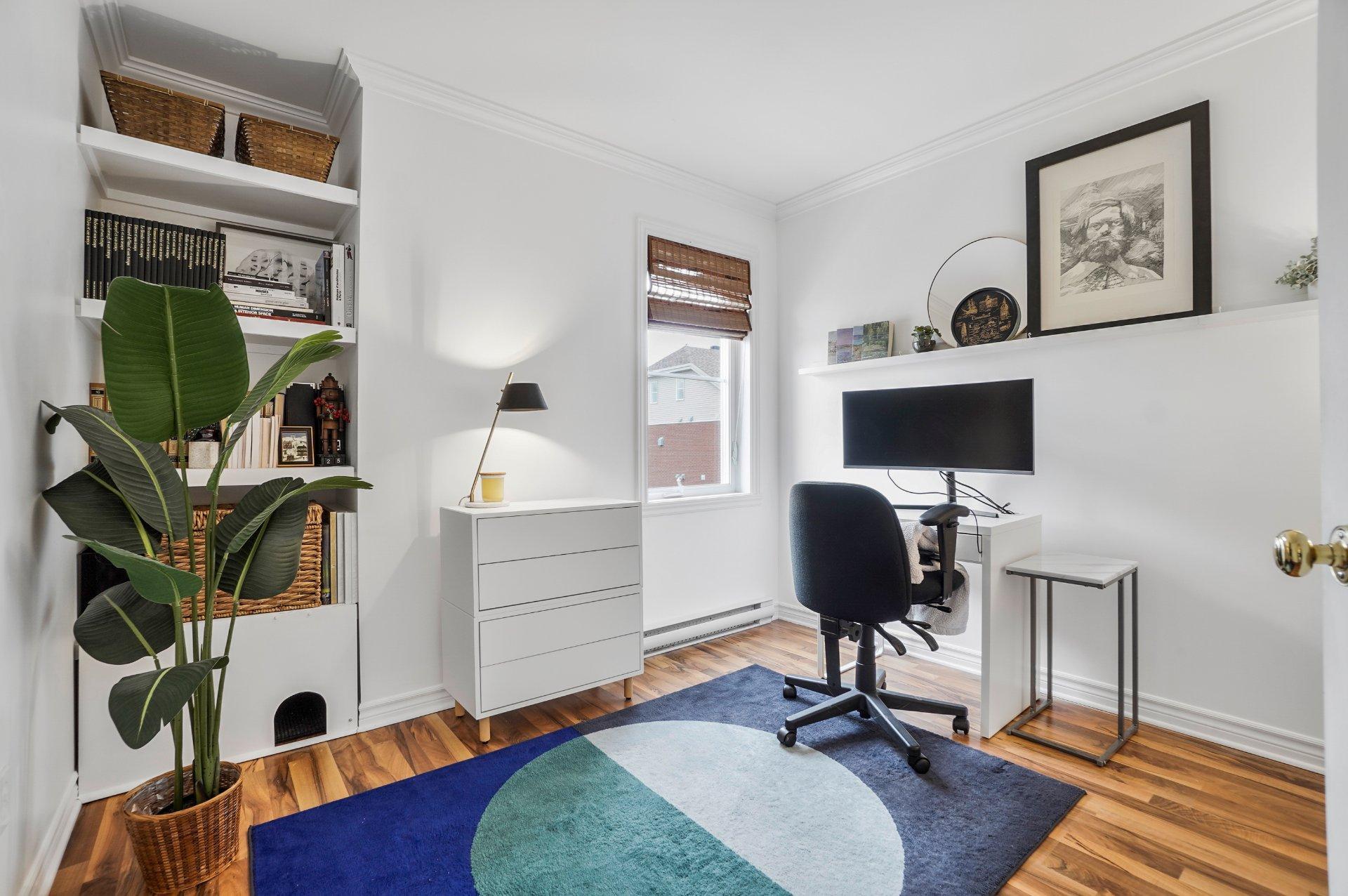 









6775


Av. Raoul

, 8,
Longueuil (Saint-Hubert),




QC
J3Y0A9

