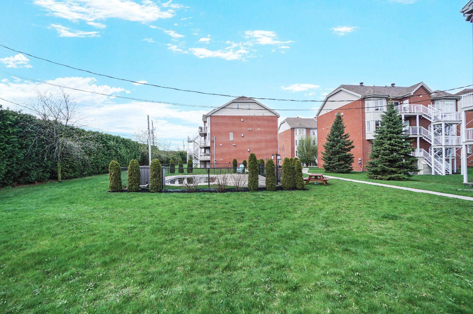 









6775


Av. Raoul

, 8,
Longueuil (Saint-Hubert),




QC
J3Y0A9

