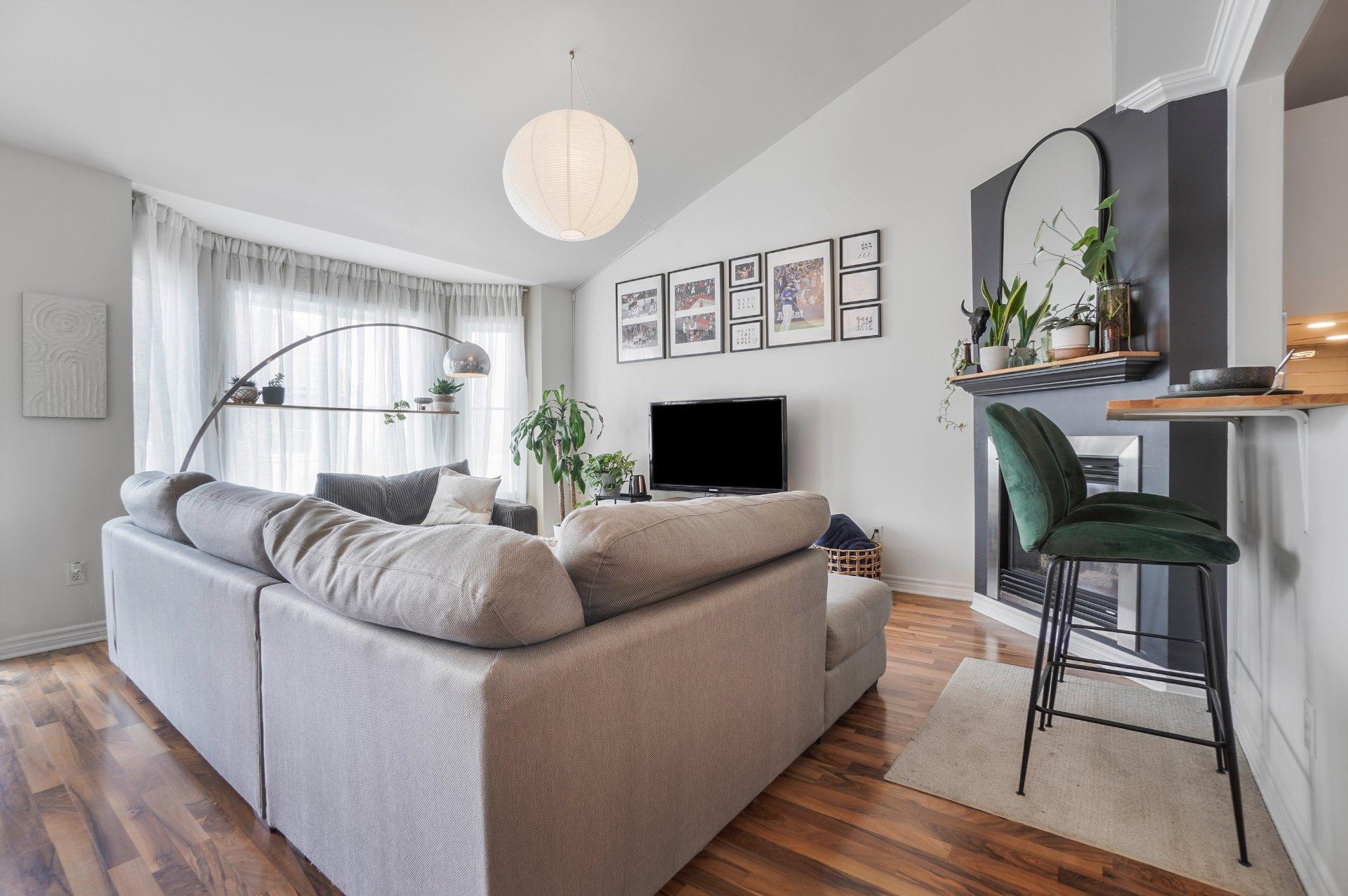 









6775


Av. Raoul

, 8,
Longueuil (Saint-Hubert),




QC
J3Y0A9

