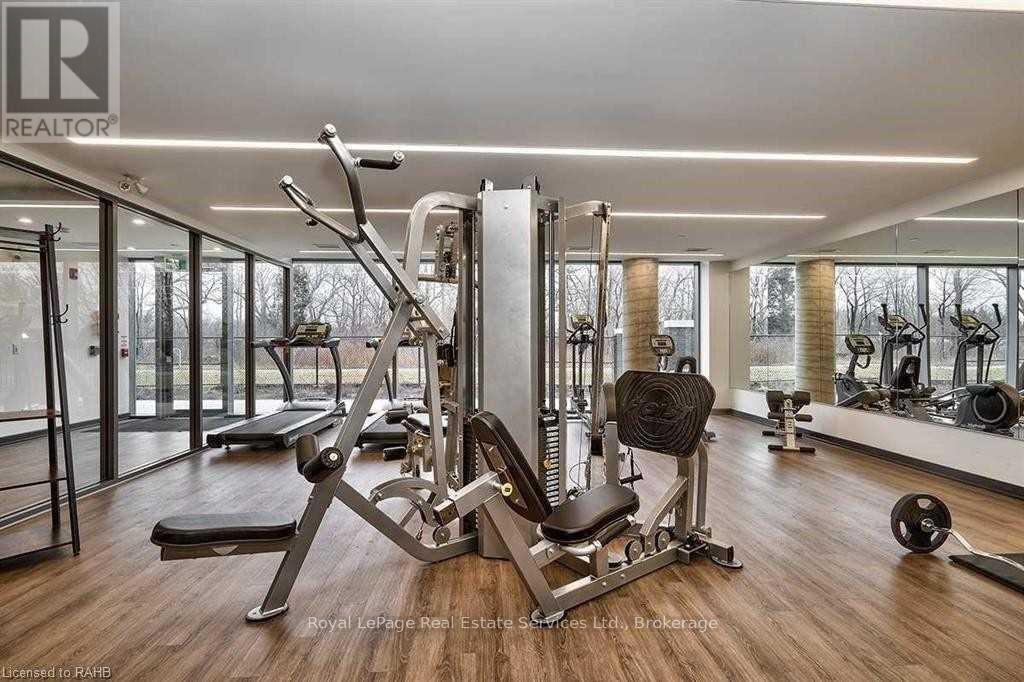 












405 - 5230 DUNDAS STREET

,
Burlington (Orchard),




Ontario
L7L0J5

