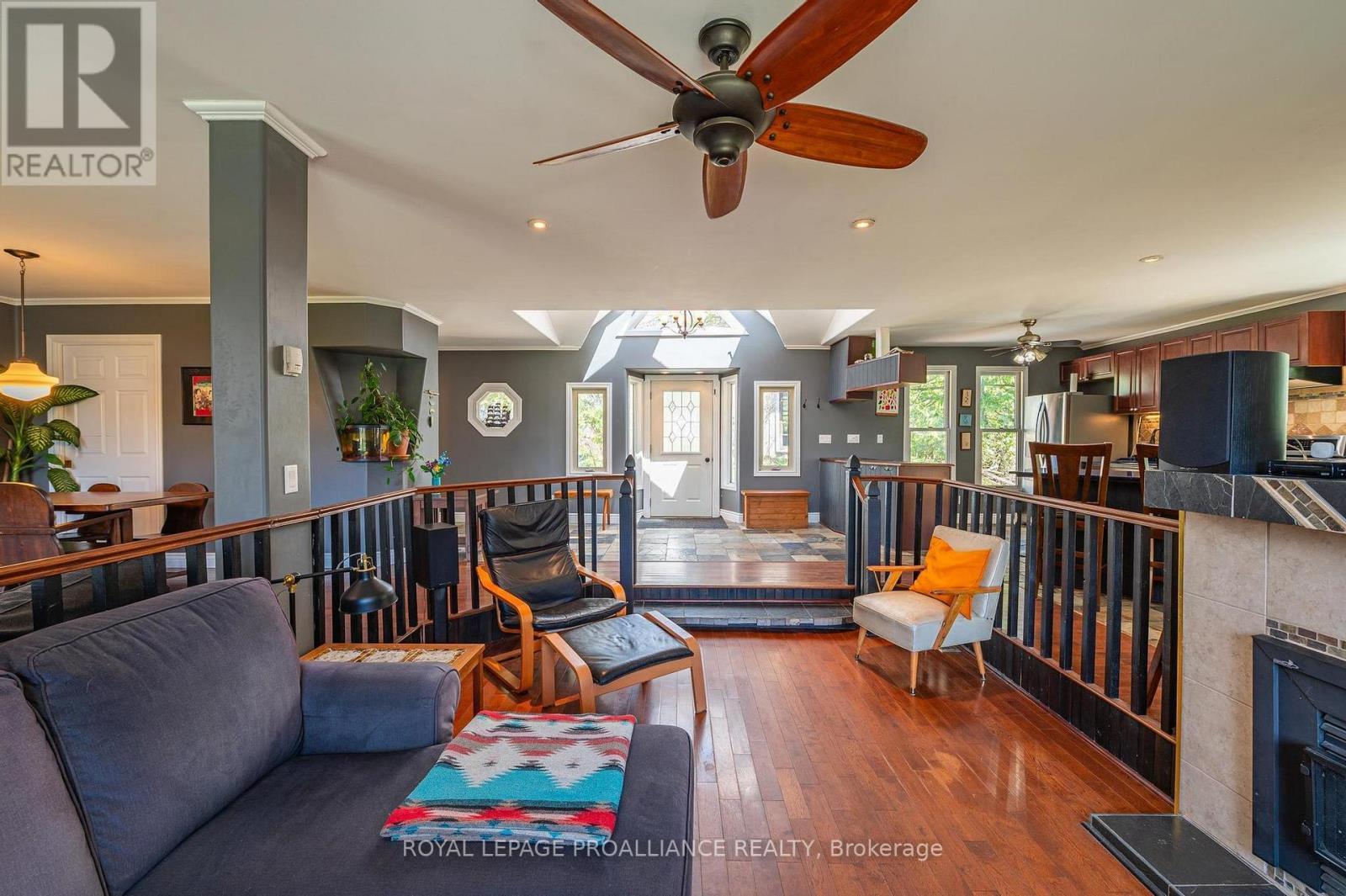 












280 PRESQU'ILE PARKWAY

,
Brighton,




Ontario
K0K1H0

