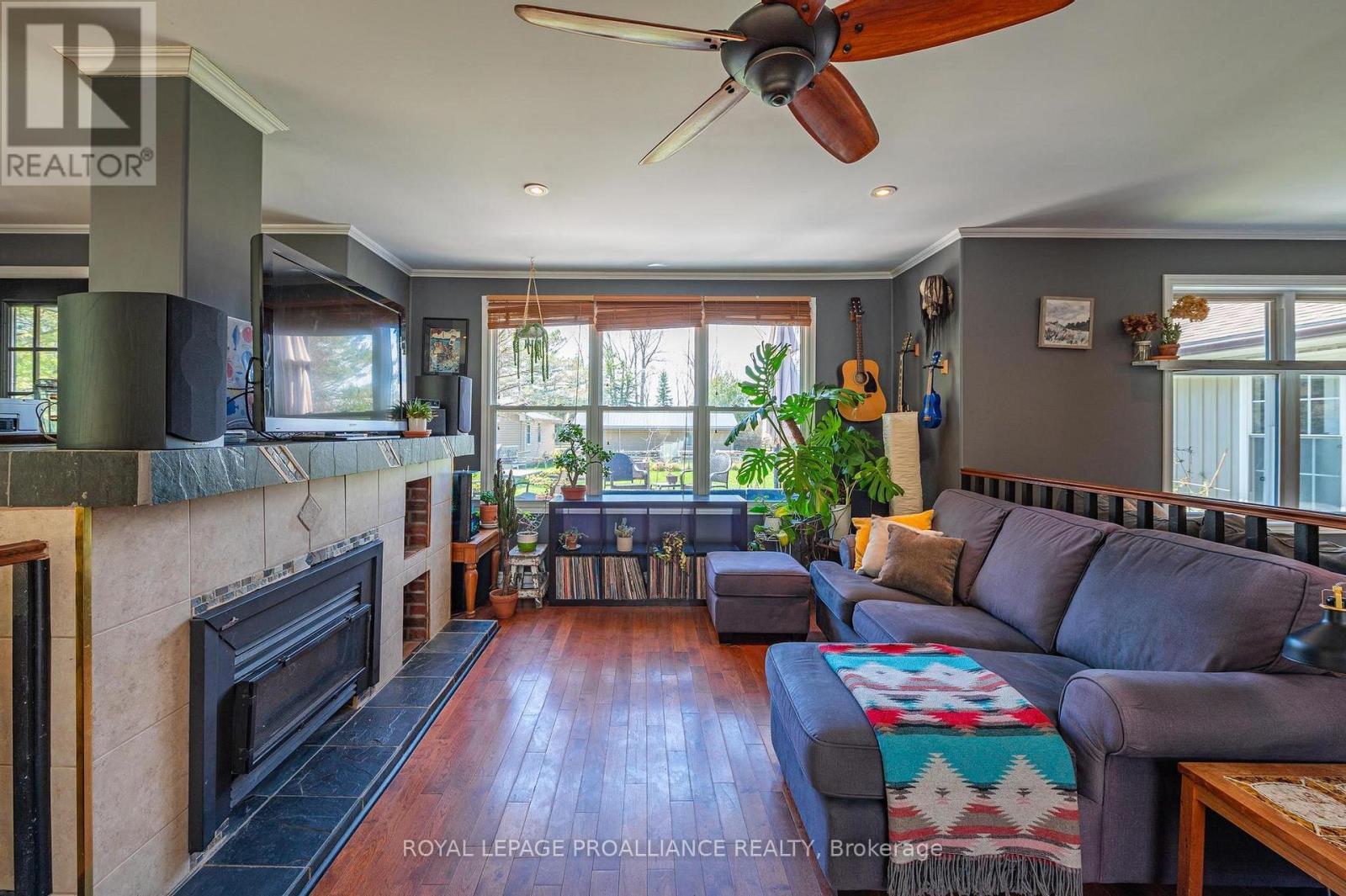 












280 PRESQU'ILE PARKWAY

,
Brighton,




Ontario
K0K1H0

