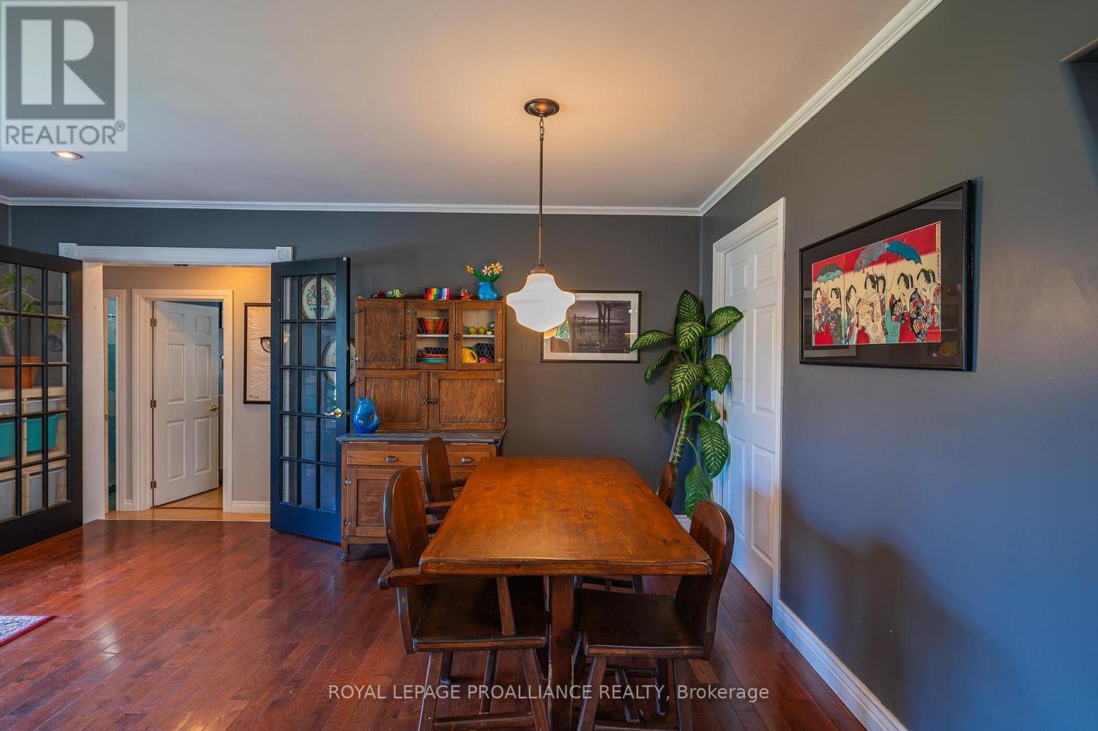 












280 PRESQU'ILE PARKWAY

,
Brighton,




Ontario
K0K1H0

