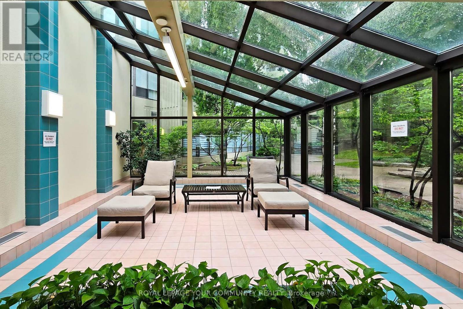 












404 - 24 HANOVER ROAD

,
Brampton,




Ontario
L6S5K8

