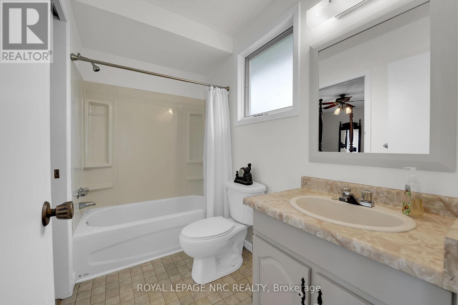 












328 HALDIMAND ROAD 17

,
Haldimand,




Ontario
N1A2W4

