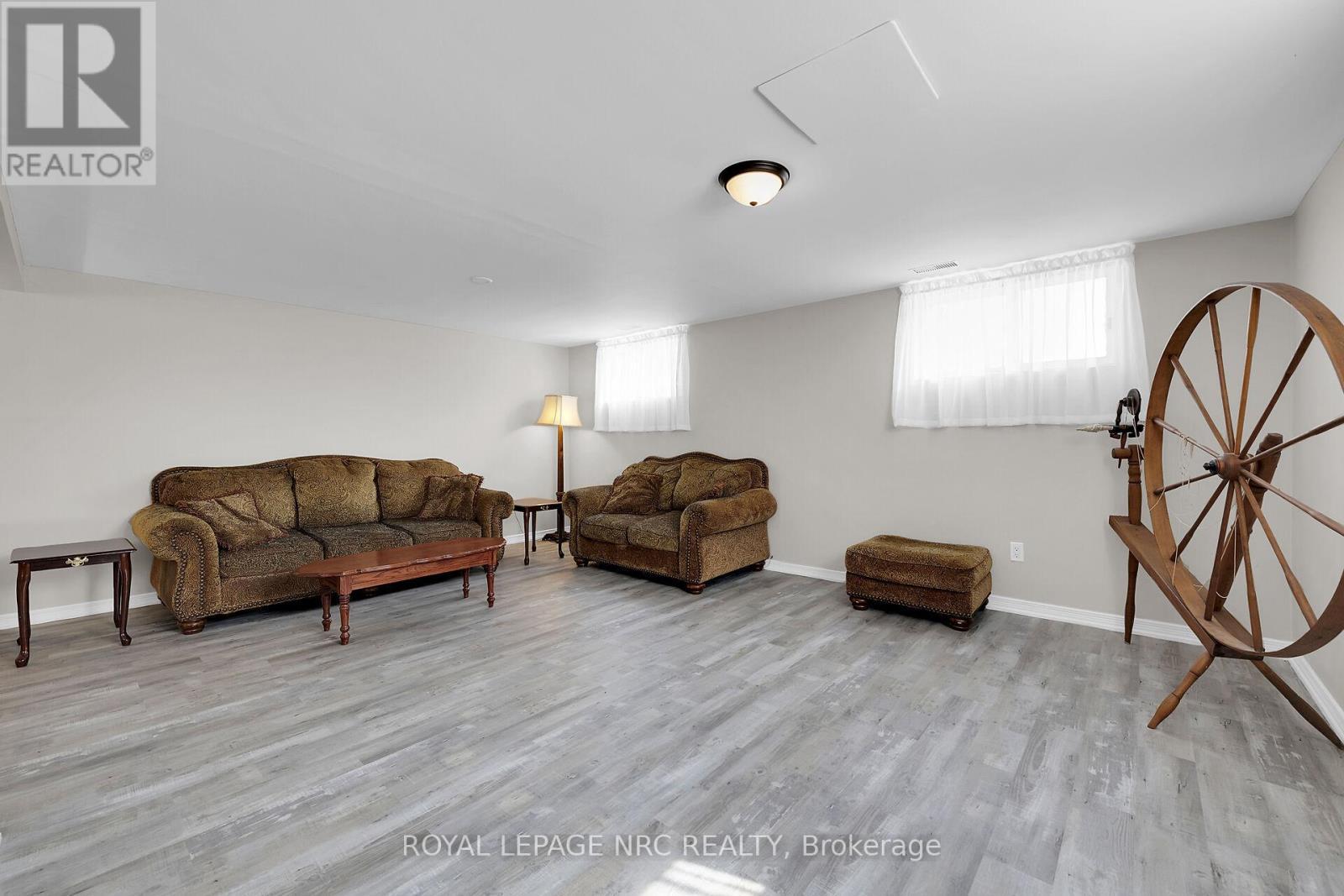 












328 HALDIMAND ROAD 17

,
Haldimand,




Ontario
N1A2W4

