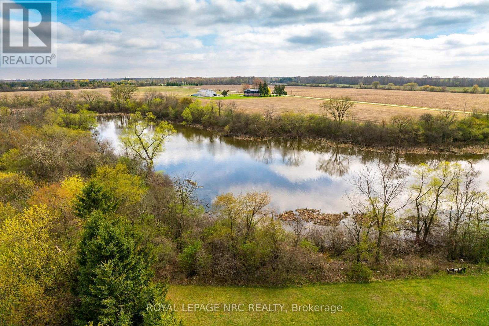 












328 HALDIMAND ROAD 17

,
Haldimand,




Ontario
N1A2W4

