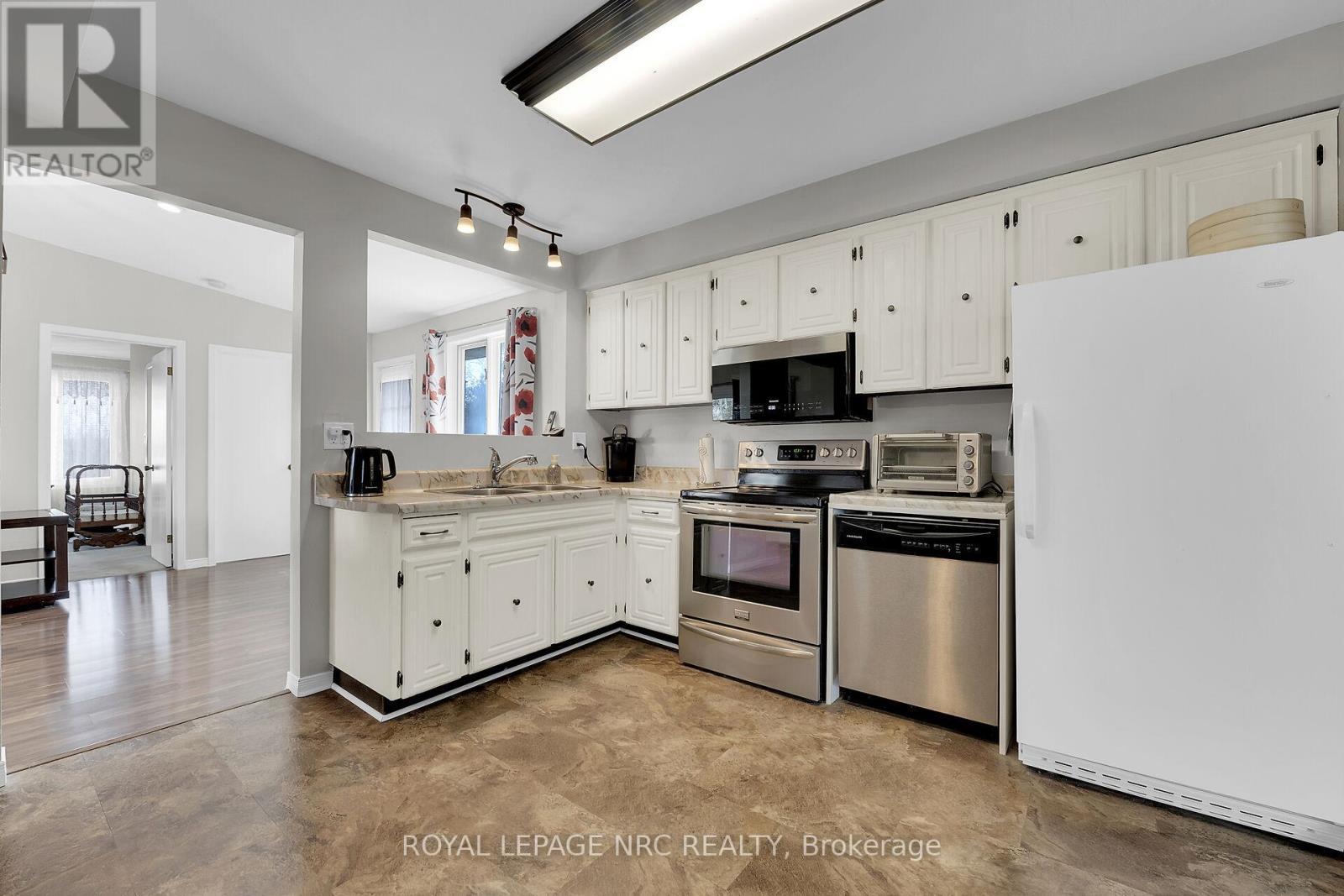 












328 HALDIMAND ROAD 17

,
Haldimand,




Ontario
N1A2W4

