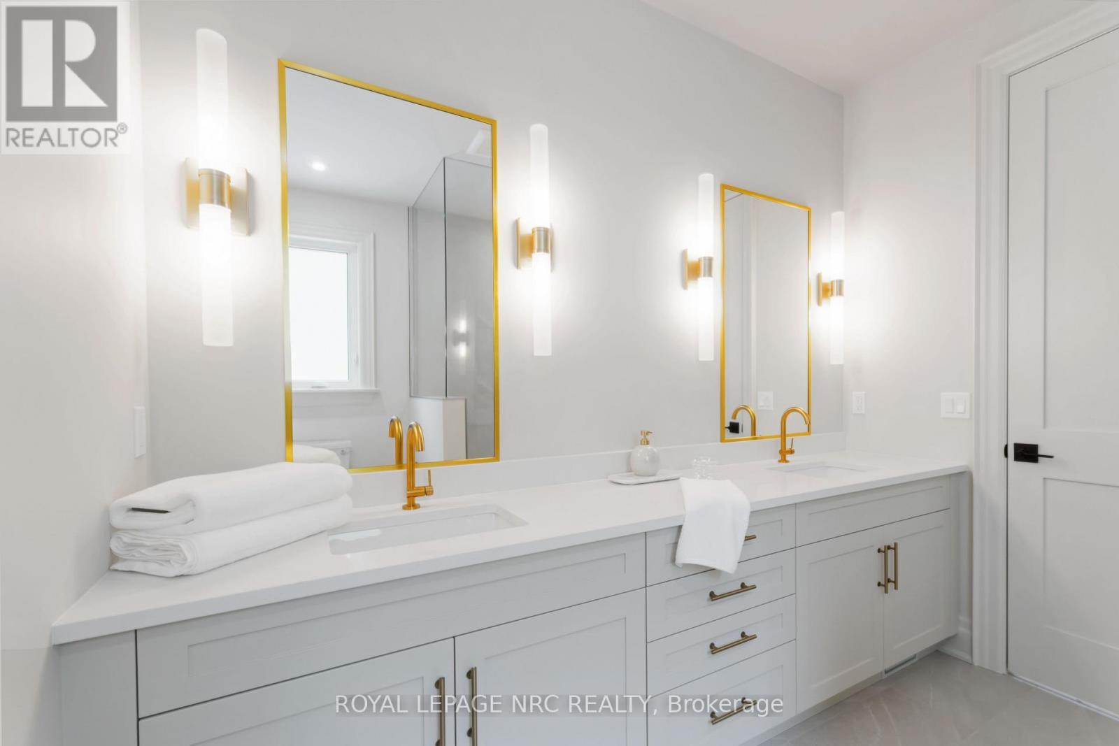 












48 HARVEST DRIVE

,
Niagara-on-the-Lake (Virgil),




Ontario
L0S1J0

