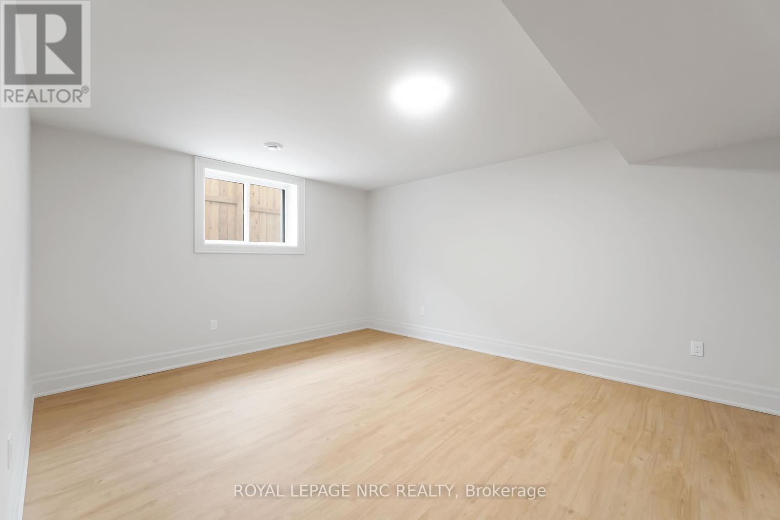 












48 HARVEST DRIVE

,
Niagara-on-the-Lake (Virgil),




Ontario
L0S1J0

