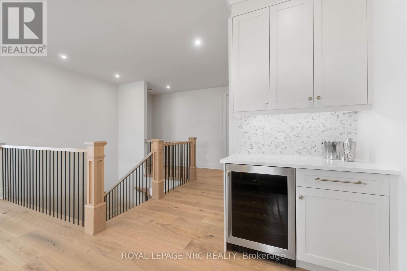 












48 HARVEST DRIVE

,
Niagara-on-the-Lake (Virgil),




Ontario
L0S1J0

