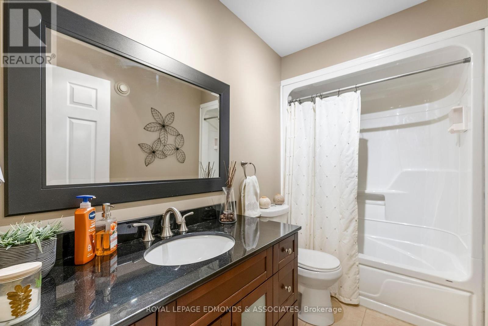 












531 MACY AVENUE

,
Laurentian Valley,




Ontario
K8A0A2

