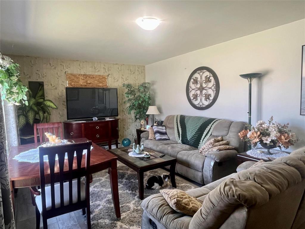 












790 Cook Street

,
Boissevain,




Manitoba
R0K0E0

