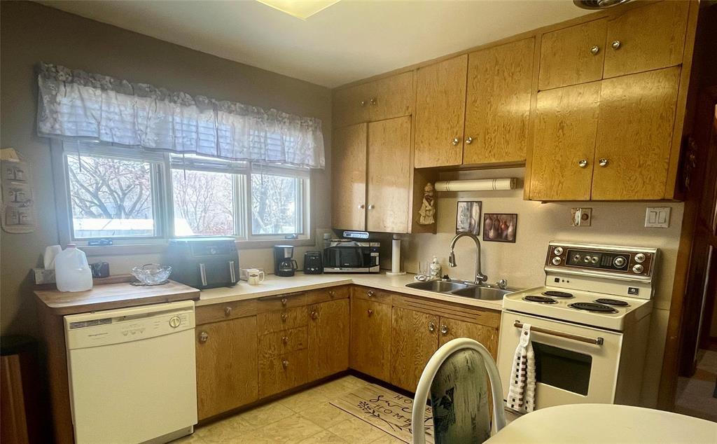 












790 Cook Street

,
Boissevain,




Manitoba
R0K0E0


