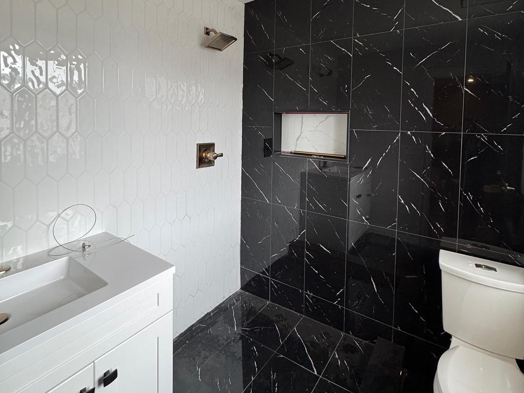 









9


Palacebeach

Trail,
Hamilton,




ON
L8E 0B9


