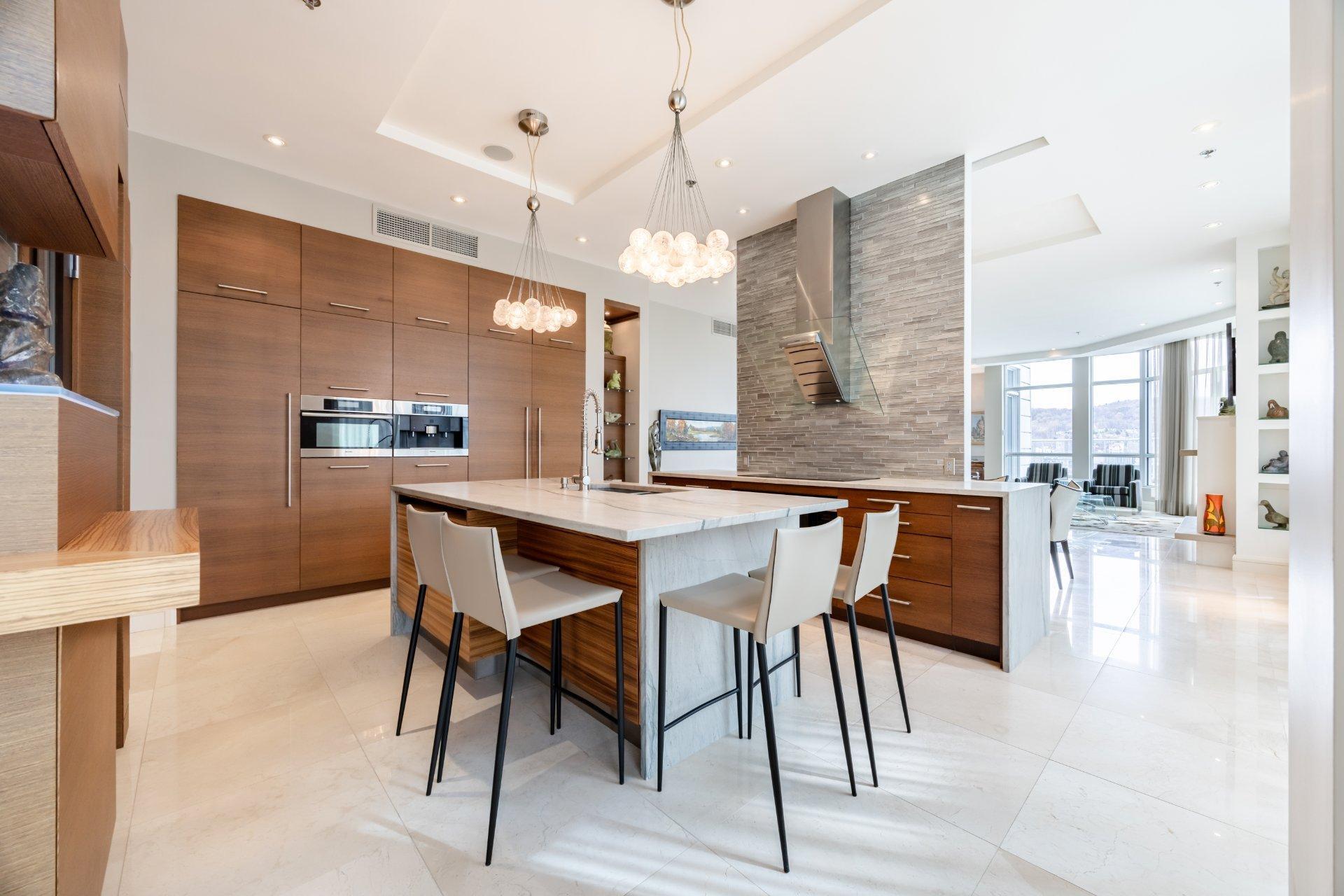 









1100


Rue de la Montagne

, 2601,
Montréal (Ville-Marie),




QC
H3G0A2

