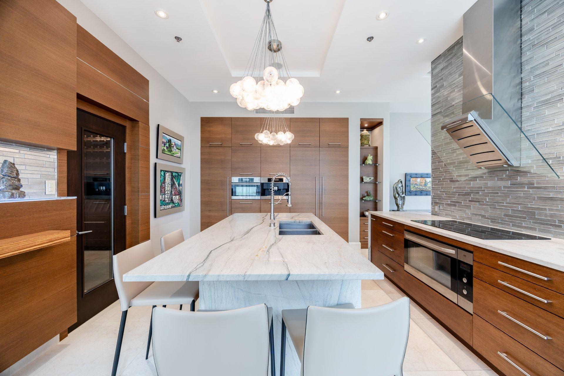 









1100


Rue de la Montagne

, 2601,
Montréal (Ville-Marie),




QC
H3G0A2

