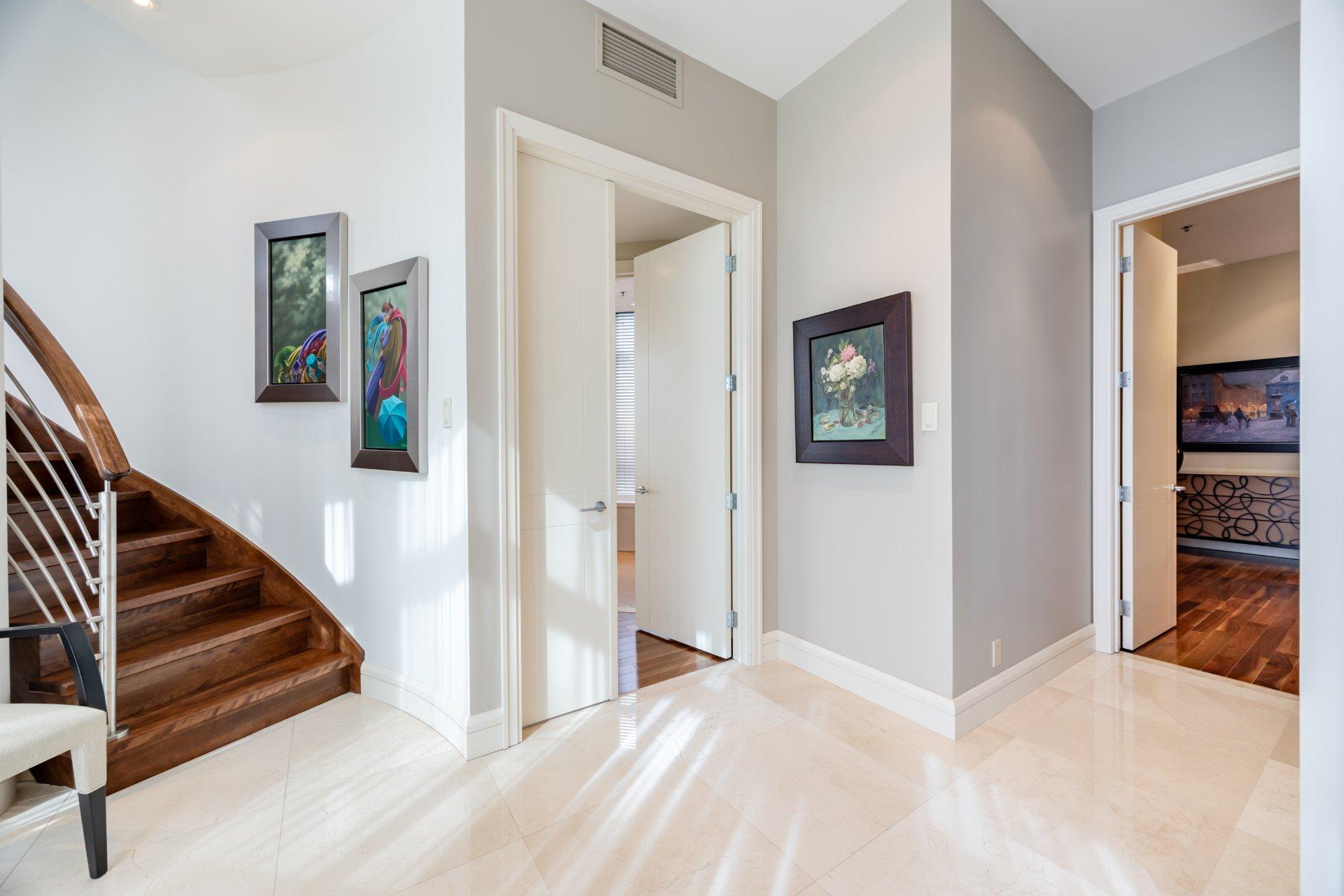 









1100


Rue de la Montagne

, 2601,
Montréal (Ville-Marie),




QC
H3G0A2

