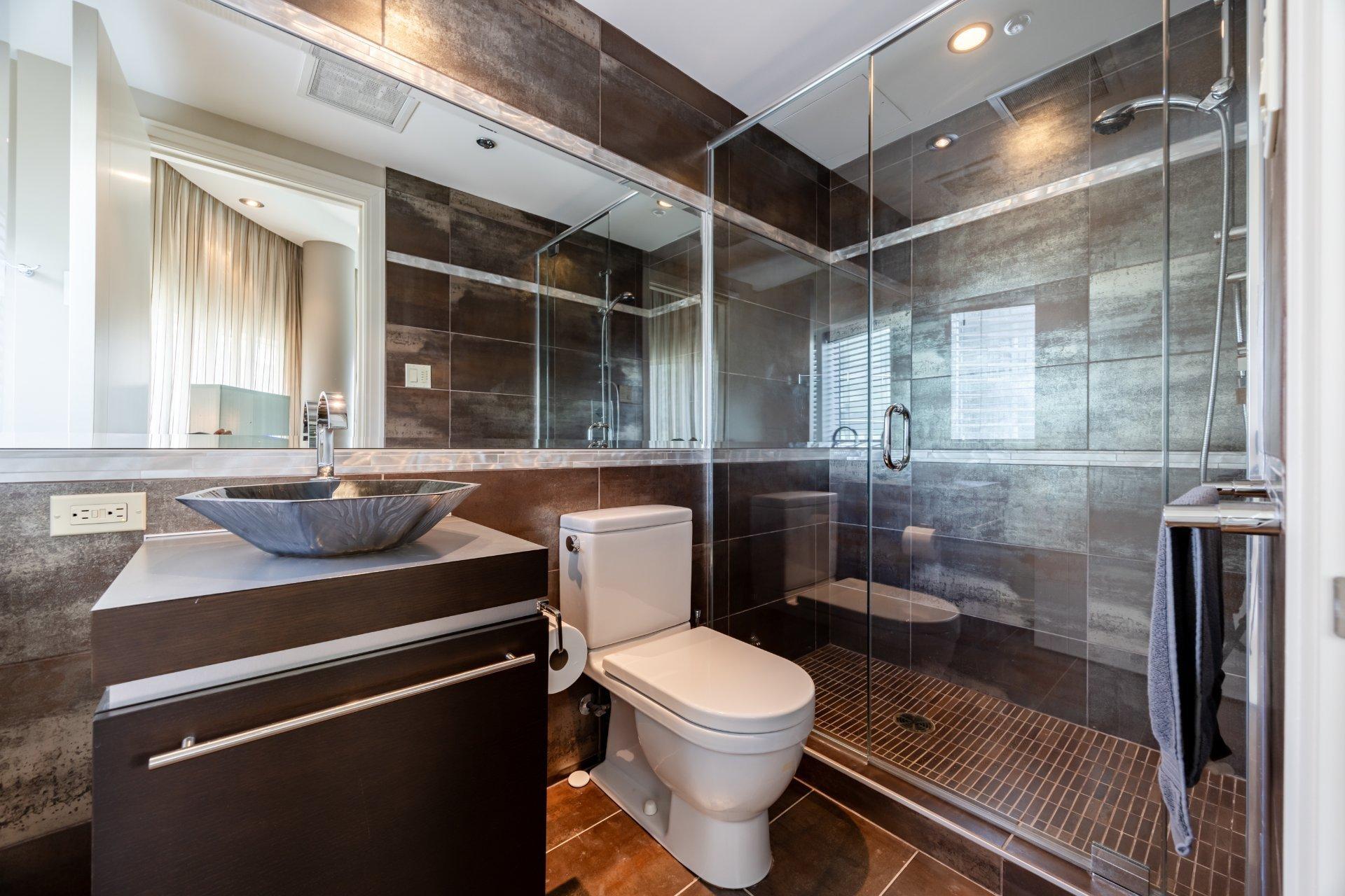 









1100


Rue de la Montagne

, 2601,
Montréal (Ville-Marie),




QC
H3G0A2

