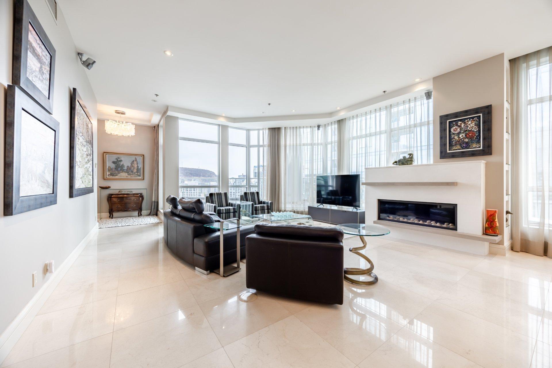 









1100


Rue de la Montagne

, 2601,
Montréal (Ville-Marie),




QC
H3G0A2


