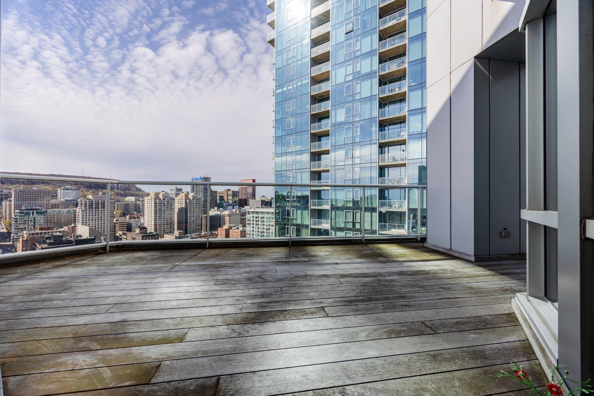 









1100


Rue de la Montagne

, 2601,
Montréal (Ville-Marie),




QC
H3G0A2

