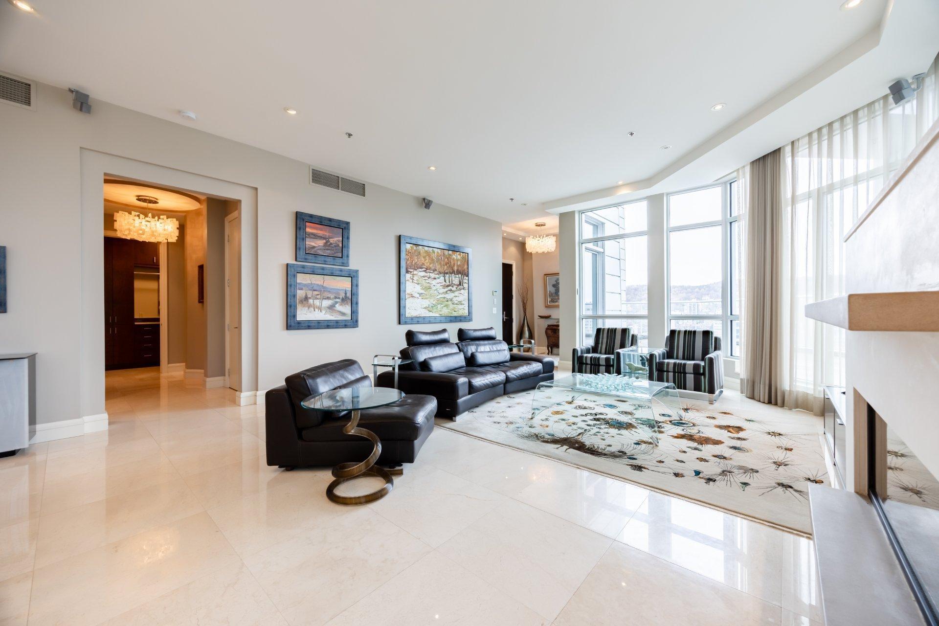 









1100


Rue de la Montagne

, 2601,
Montréal (Ville-Marie),




QC
H3G0A2

