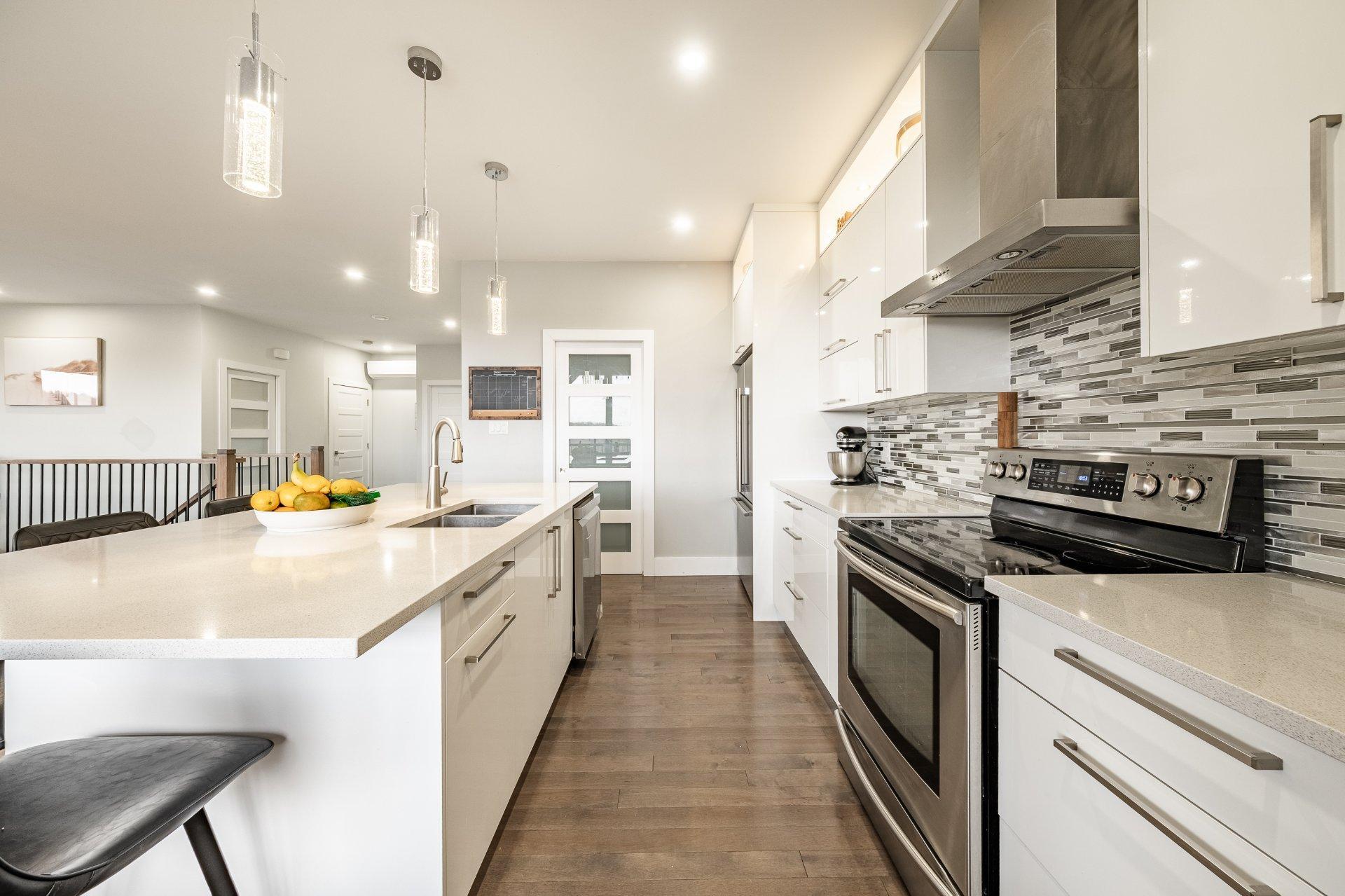 









110


Rue Scott

,
Ayer's Cliff,




QC
J0B1C0

