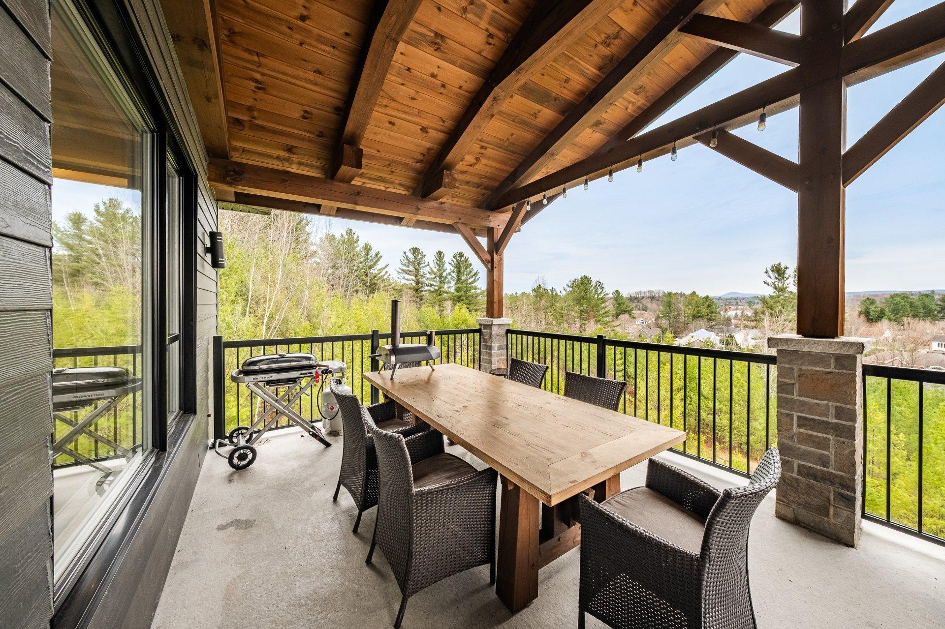 









110


Rue Scott

,
Ayer's Cliff,




QC
J0B1C0

