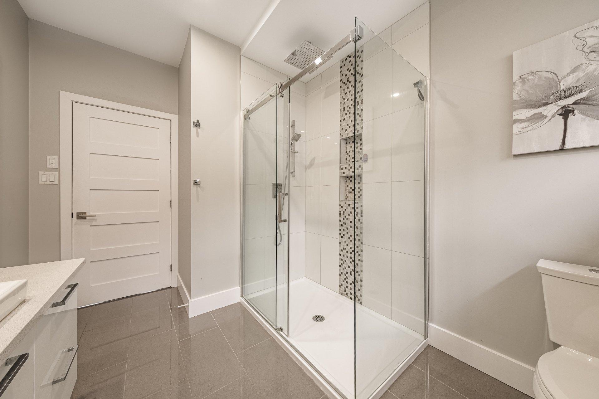 









110


Rue Scott

,
Ayer's Cliff,




QC
J0B1C0

