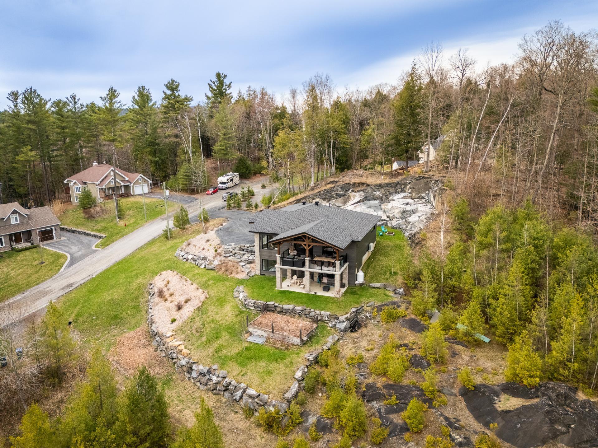 









110


Rue Scott

,
Ayer's Cliff,




QC
J0B1C0

