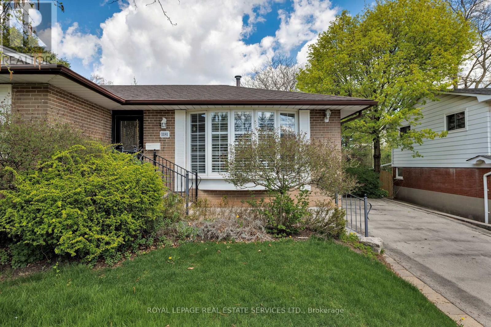 












1181 NEWTON ROAD

,
Oakville,




Ontario
L6H2A1

