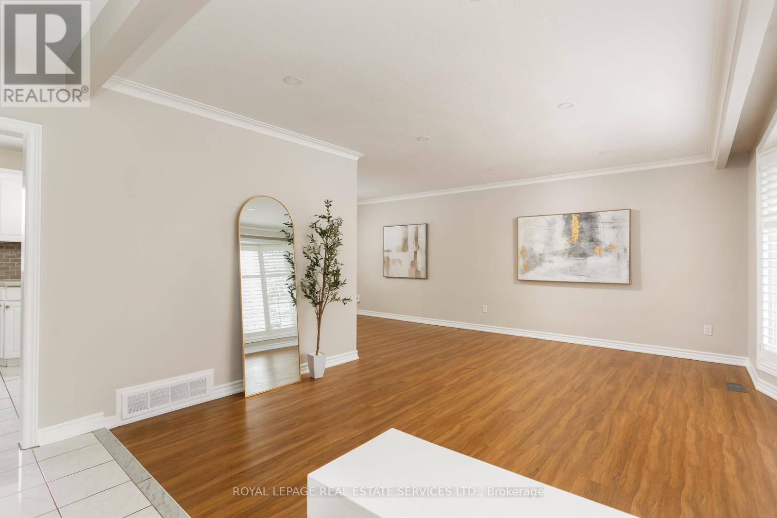 












1181 NEWTON ROAD

,
Oakville,




Ontario
L6H2A1

