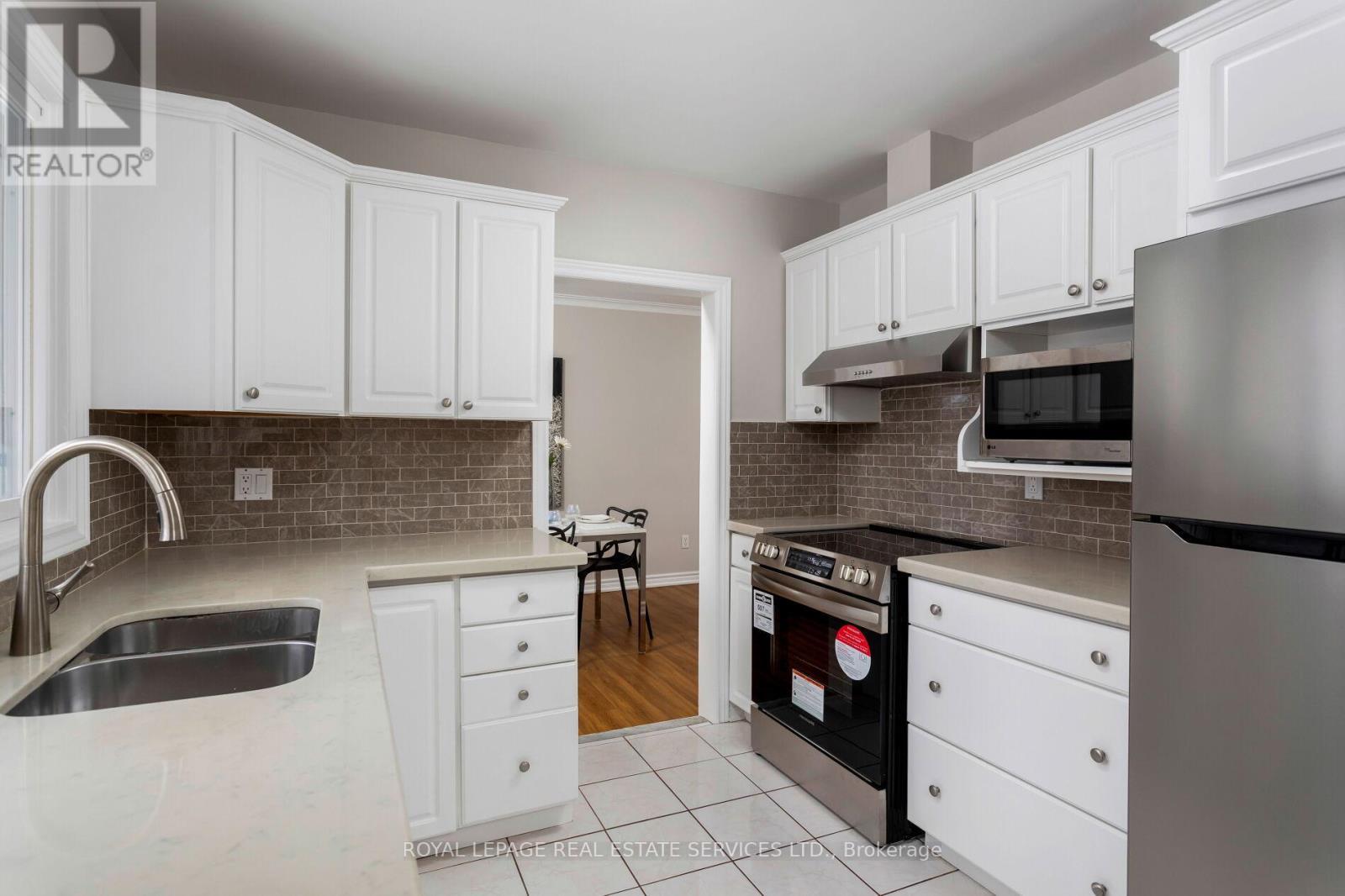 












1181 NEWTON ROAD

,
Oakville,




Ontario
L6H2A1

