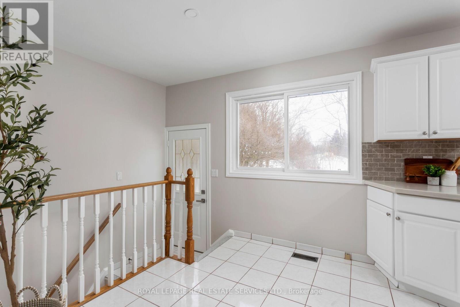 












1181 NEWTON ROAD

,
Oakville,




Ontario
L6H2A1

