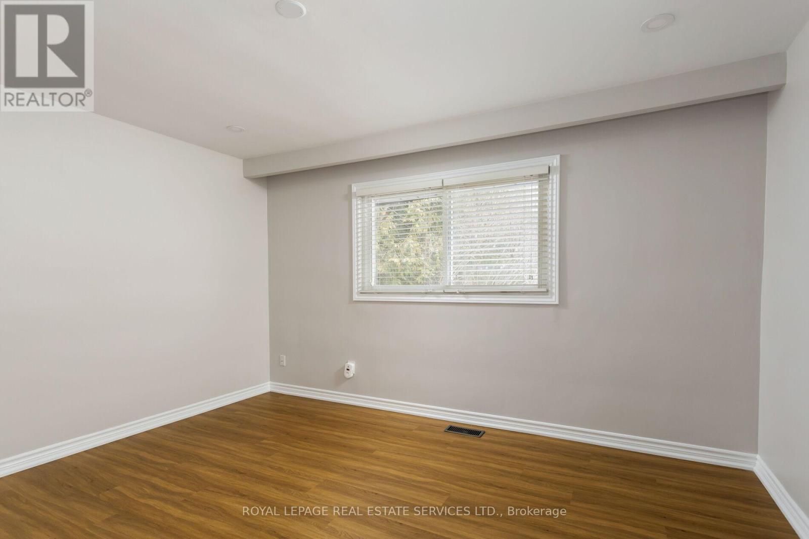 












1181 NEWTON ROAD

,
Oakville,




Ontario
L6H2A1

