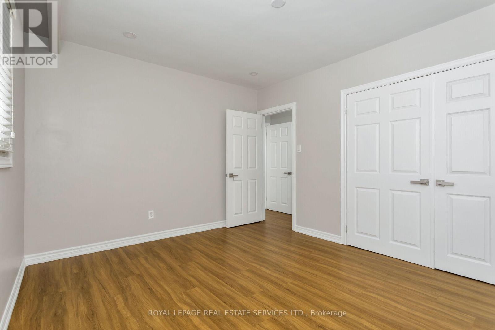 












1181 NEWTON ROAD

,
Oakville,




Ontario
L6H2A1

