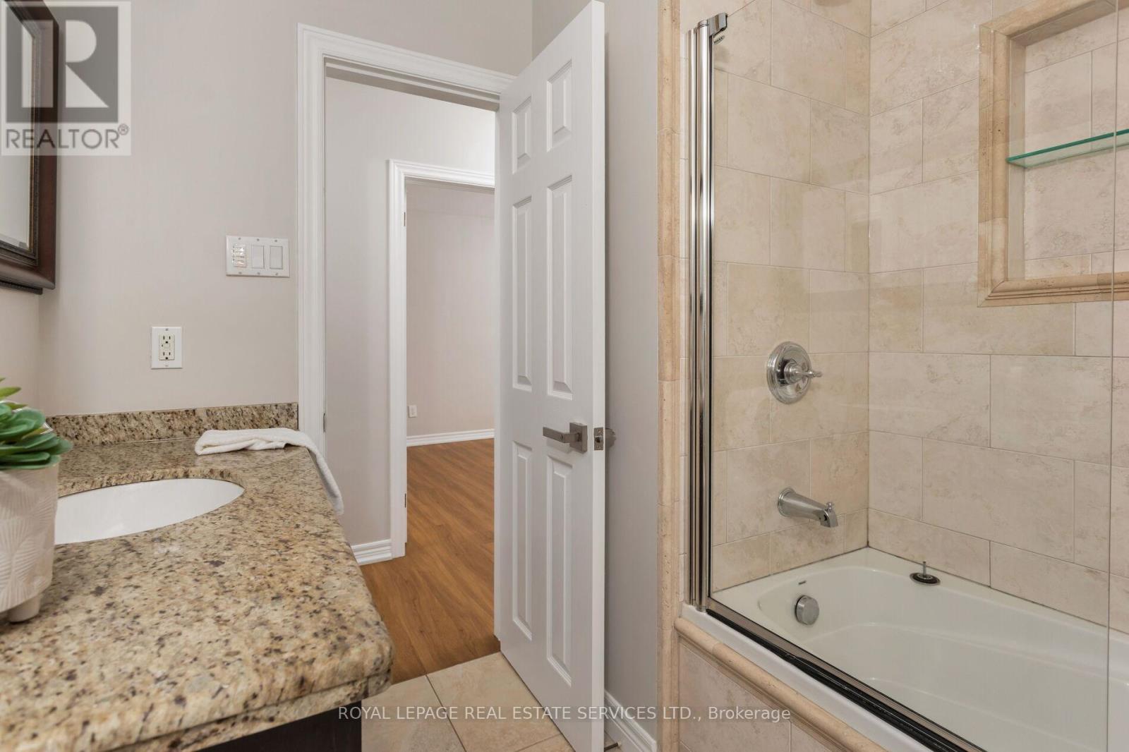 












1181 NEWTON ROAD

,
Oakville,




Ontario
L6H2A1

