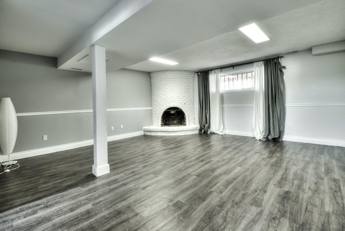 









5665


Rue Boileau

,
Brossard,




QC
J4Z1V4


