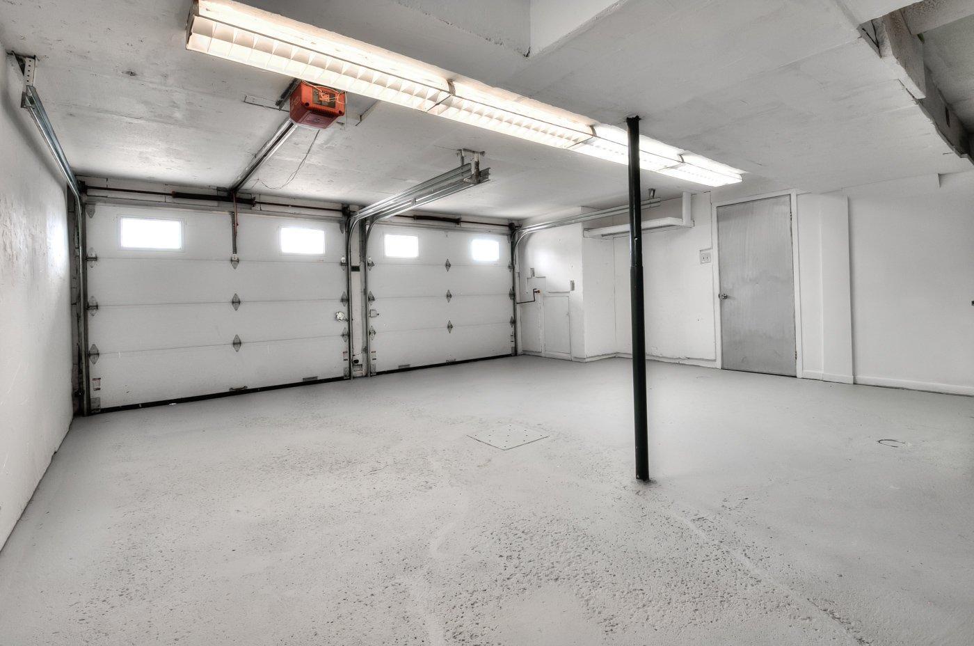 









5665


Rue Boileau

,
Brossard,




QC
J4Z1V4

