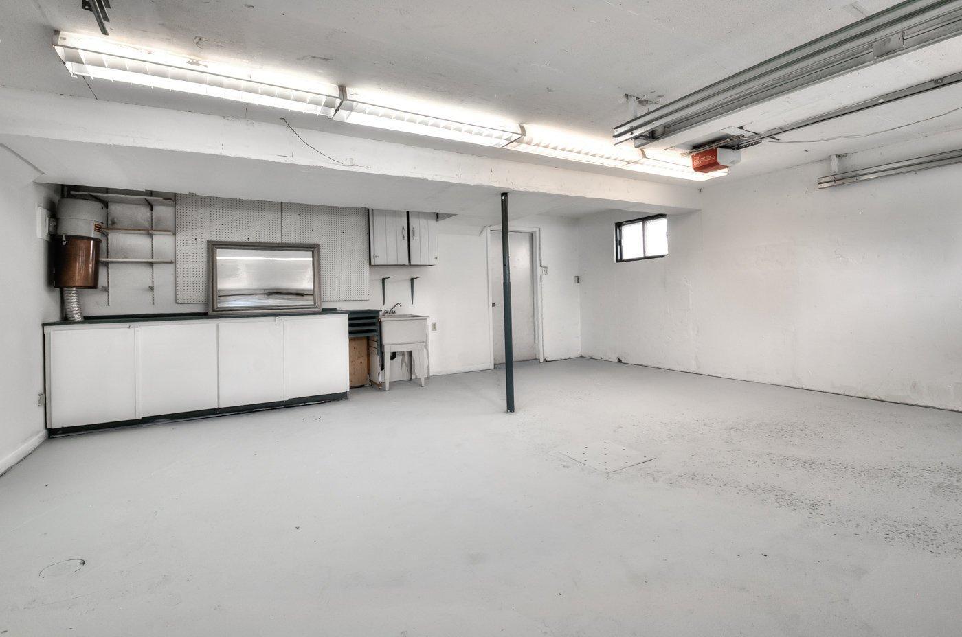 









5665


Rue Boileau

,
Brossard,




QC
J4Z1V4

