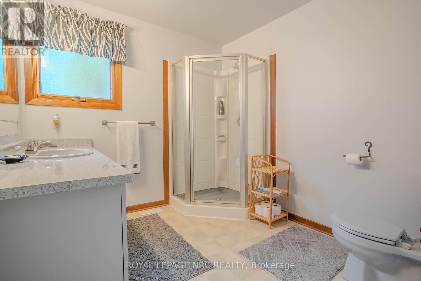 












45 RIDGEWAY ROAD

,
Fort Erie (Crystal Beach),




Ontario
L0S1B0

