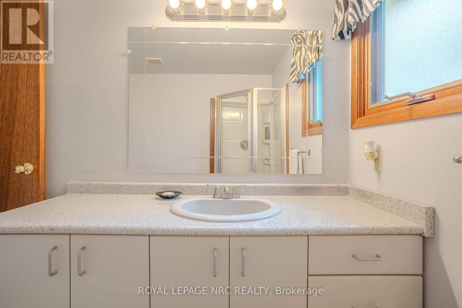 












45 RIDGEWAY ROAD

,
Fort Erie (Crystal Beach),




Ontario
L0S1B0


