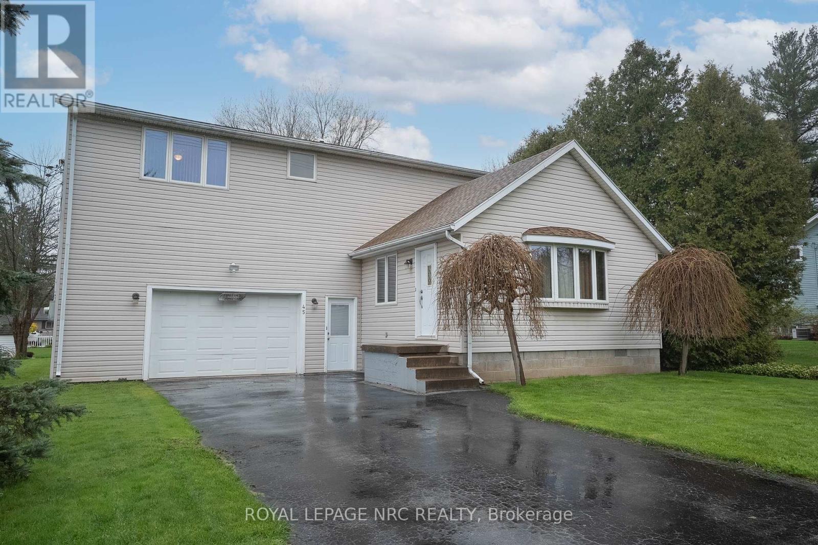 












45 RIDGEWAY ROAD

,
Fort Erie (Crystal Beach),




Ontario
L0S1B0

