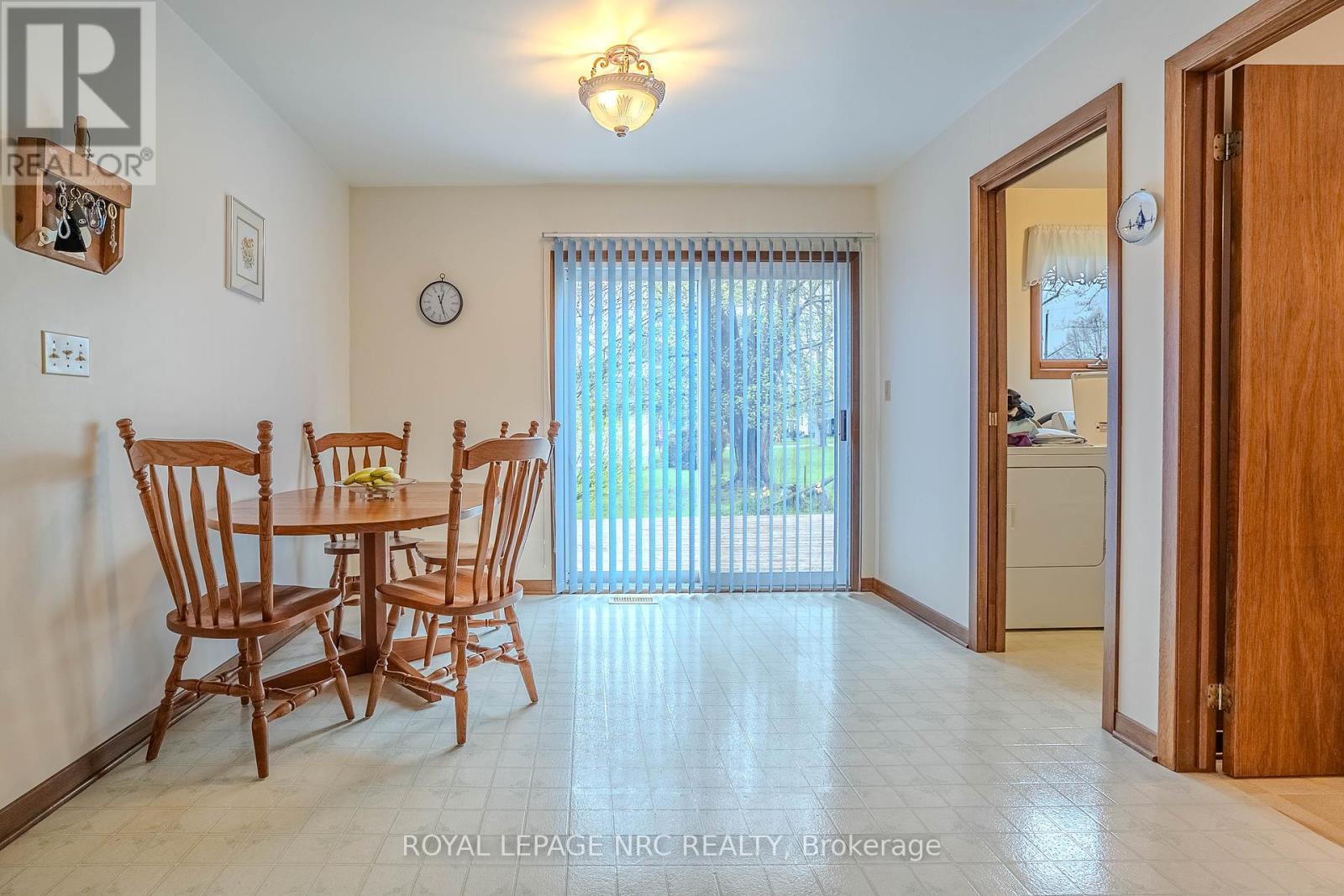 












45 RIDGEWAY ROAD

,
Fort Erie (Crystal Beach),




Ontario
L0S1B0

