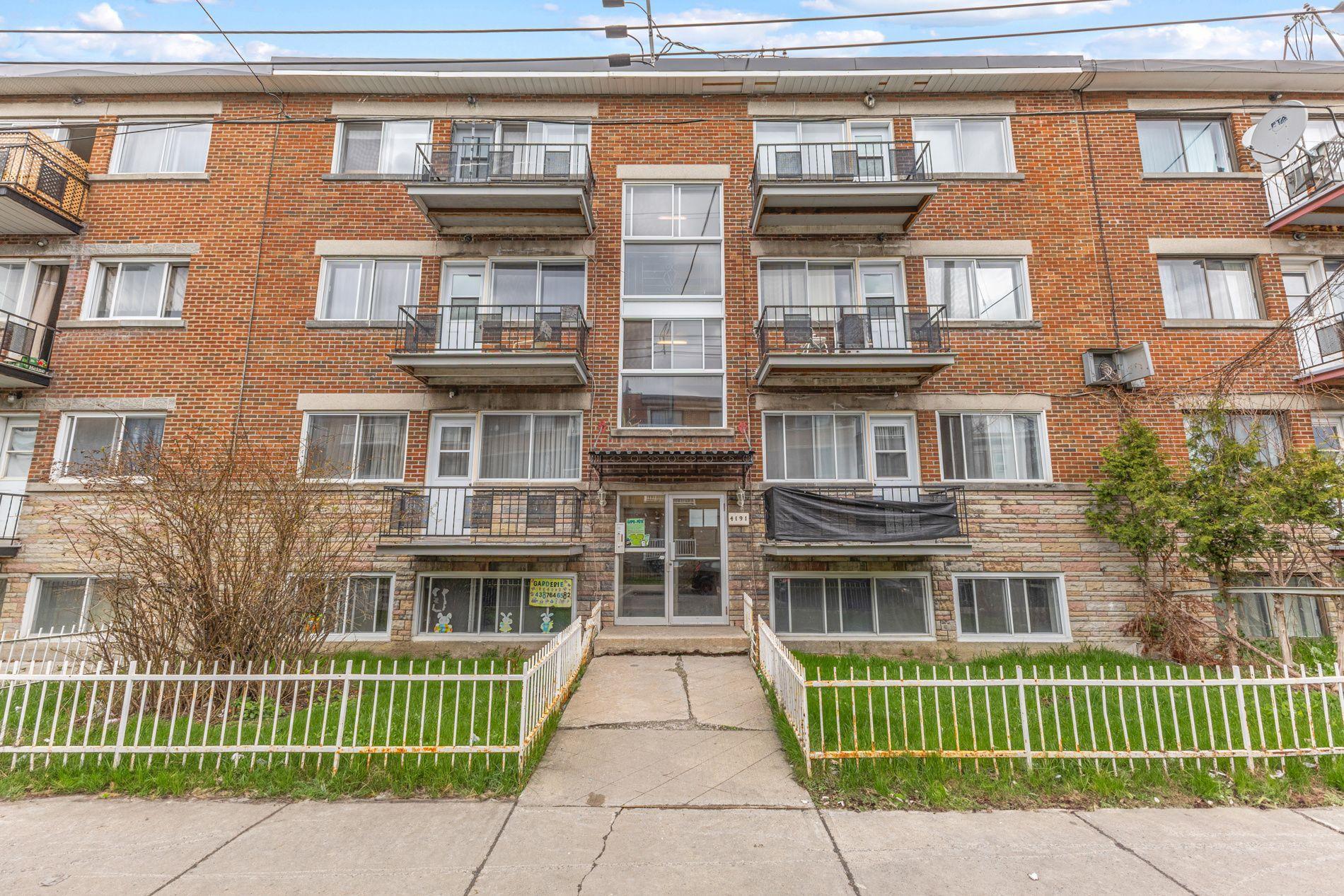 









4191


45e Rue

,
Montréal (Villeray/Saint-Michel/Parc-Extension),




QC
H1Z1M7

