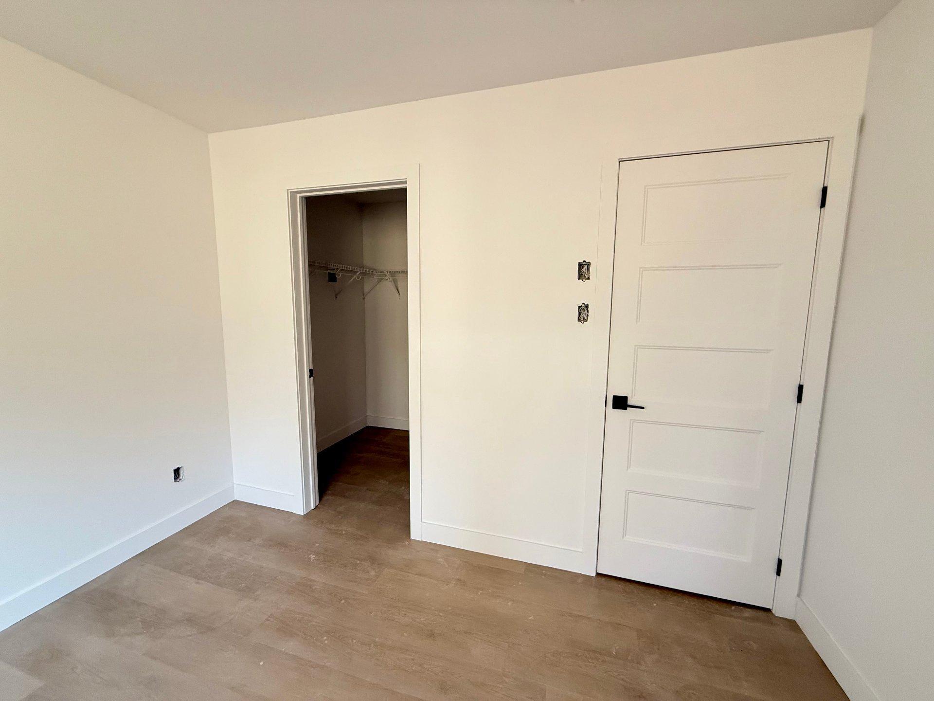 









802


Rue Valiquette

, 4,
Sainte-Adèle,




QC
J8B2M3

