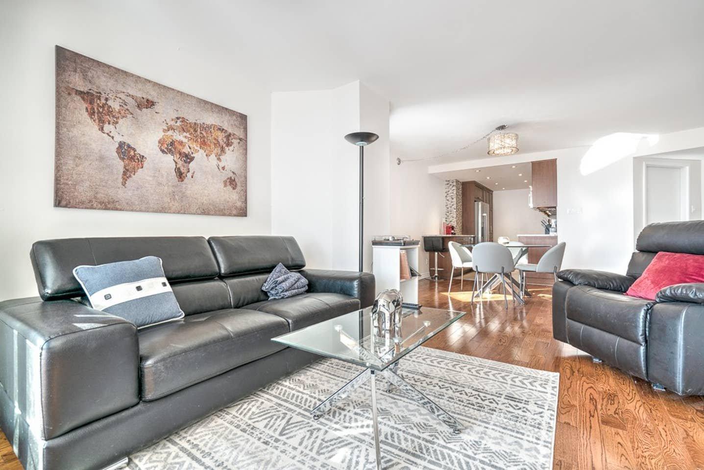 









1050


Av. Amesbury

, 1229,
Montréal (Ville-Marie),




QC
H3H2V1

