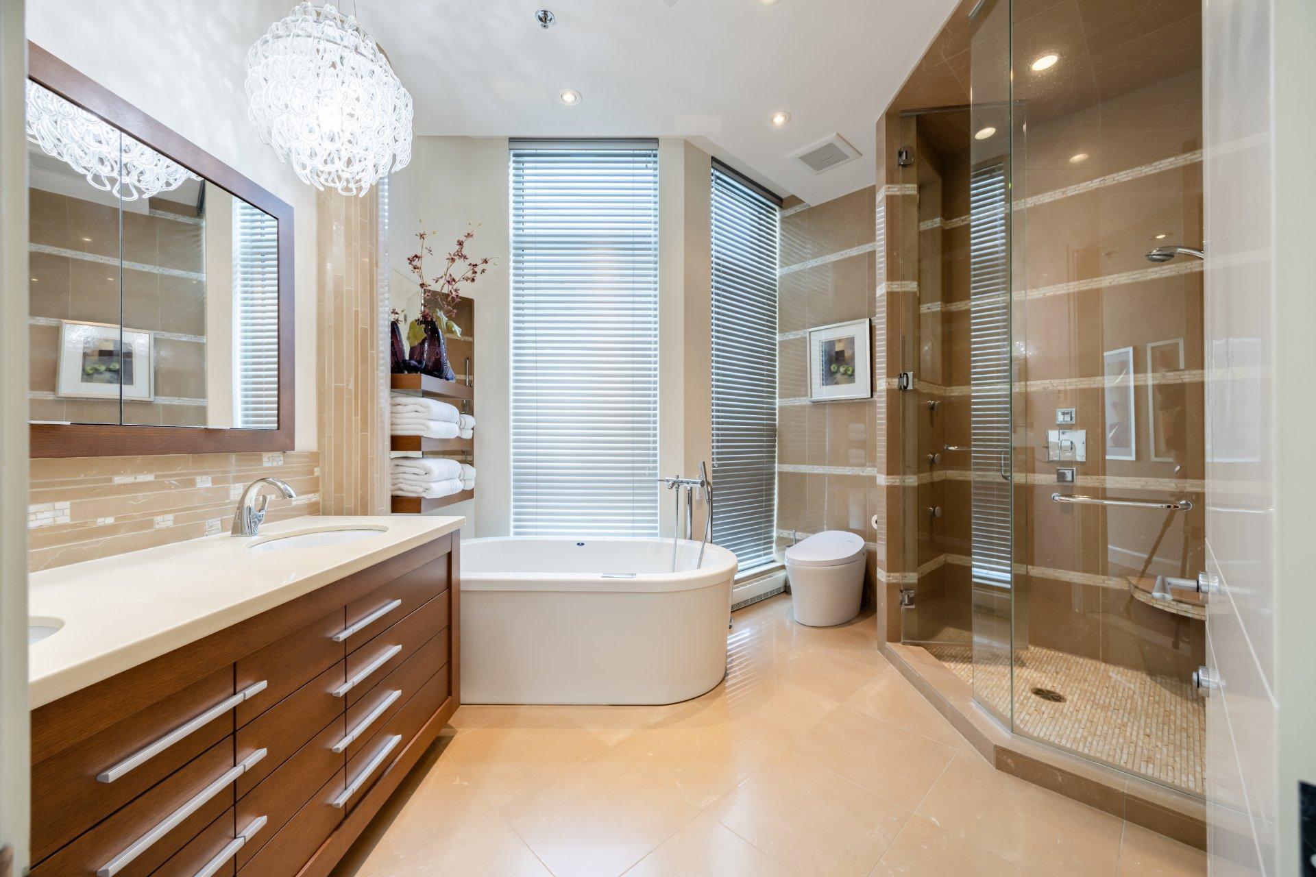 









1100


Rue de la Montagne

, PH1,
Montréal (Ville-Marie),




QC
H3G0A2


